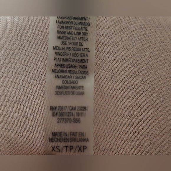 2 Victoria's Secret Bikini Tops Size XS Vacation Beach Sexy Feminine Summer - Picture 5 of 6